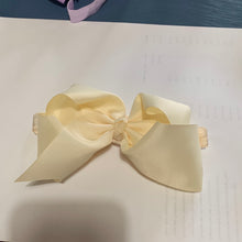 Load image into Gallery viewer, Satin Bow Headband