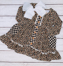Load image into Gallery viewer, Prim Leopard Pocket Dress