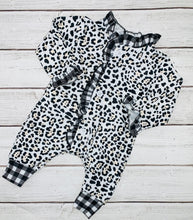 Load image into Gallery viewer, Ruffle Leopard Buttflap Sleeper
